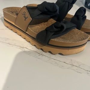 Reef Cushion Sandals